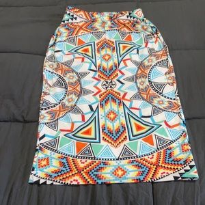 Stretchy pencil skirt